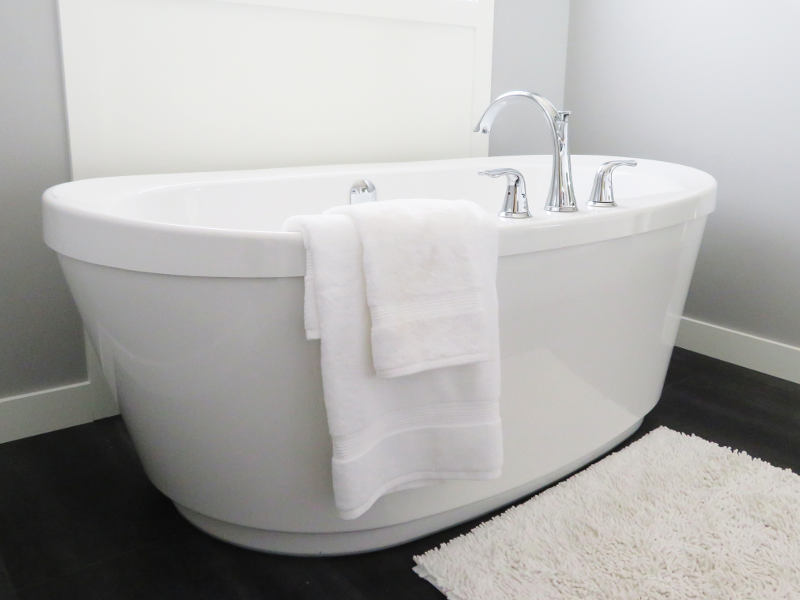 Modern American Style Japanese Soaking Tub